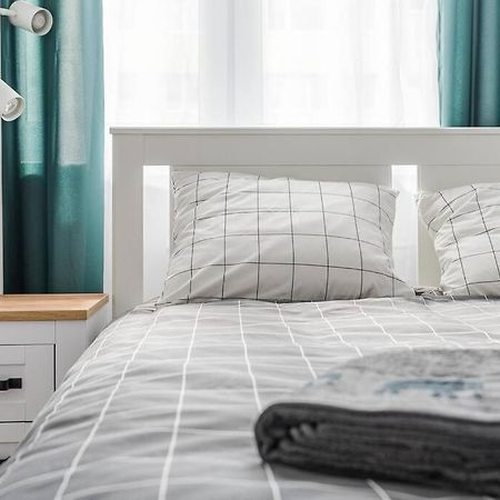 Uroczy Apartament 2 Pokoje - 10 Min Do Morza! Danzica Esterno foto