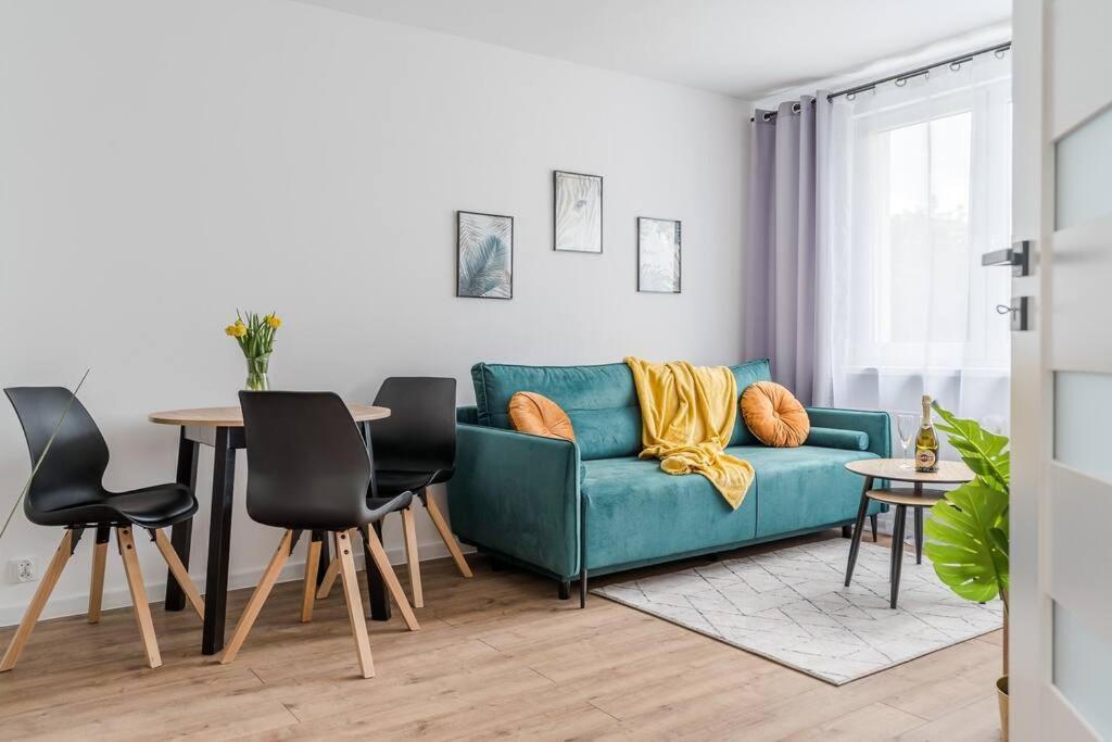 Uroczy Apartament 2 Pokoje - 10 Min Do Morza! Danzica Esterno foto